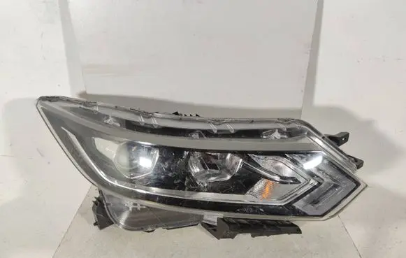 Nissan Qashqai Headlight/headlamp 10019009