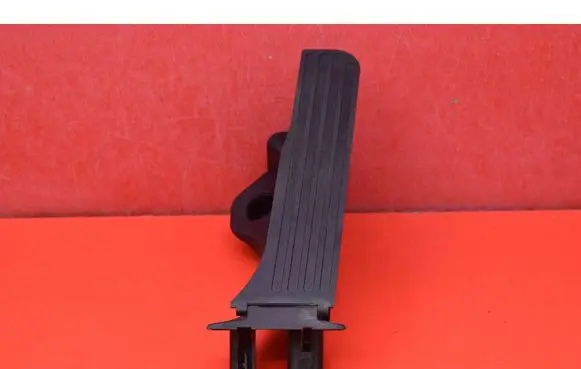 Skoda Yeti (5L) Accelerator throttle pedal 1K1721503BD