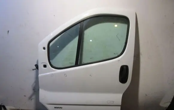 Renault Trafic II (X83) Front door