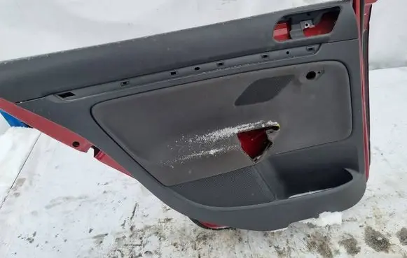Volkswagen Jetta V Rear door card panel trim 