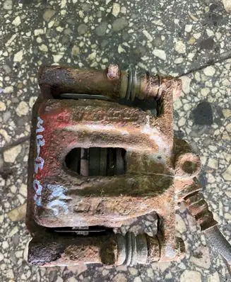 Mercedes-Benz B W245 Rear brake caliper
