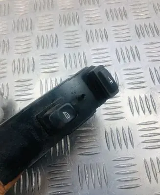 Volvo S60 Electric window control switch 30746075