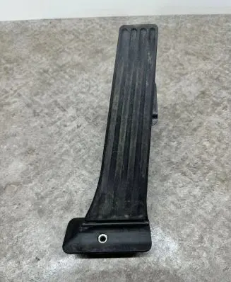 BMW i3 Accelerator throttle pedal 6853176 34526853176
