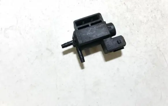 Volvo S40 Turbo solenoid valve 8699233 70051500