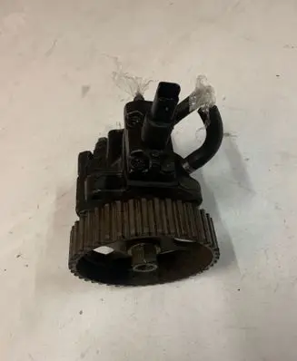 Peugeot 806 Fuel injection high pressure pump 0445010010