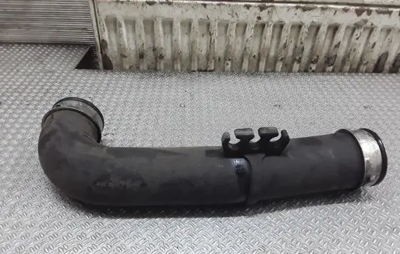 Volkswagen Golf V Intercooler hose/pipe