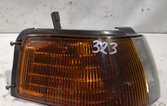 Mazda 323 F Front indicator light 21061301