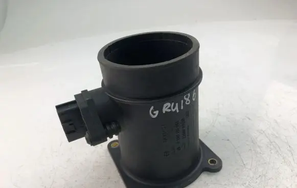 Nissan Primera Mass air flow meter 226806N210