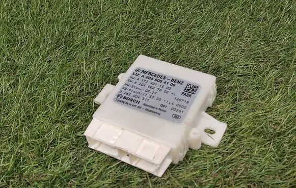 Mercedes-Benz C W204 Parking PDC control unit/module A2049004106 A1729011300 0263004511