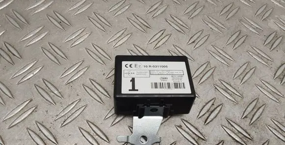 Toyota Yaris Door control unit/module 897410D080