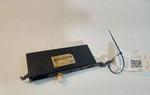 Porsche Panamera (970) Aerial antenna amplifier 97064710502
