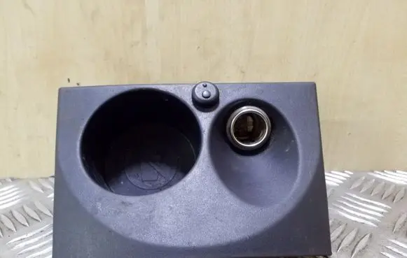 Cup holder