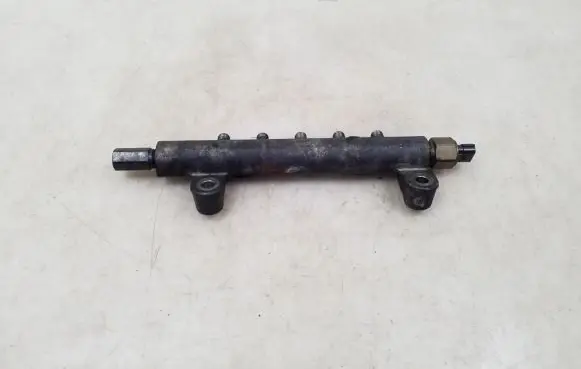 Nissan X-Trail T30 Fuel main line pipe 