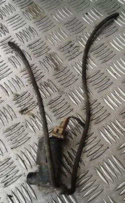 Ford Focus Windscreen/windshield washer pump