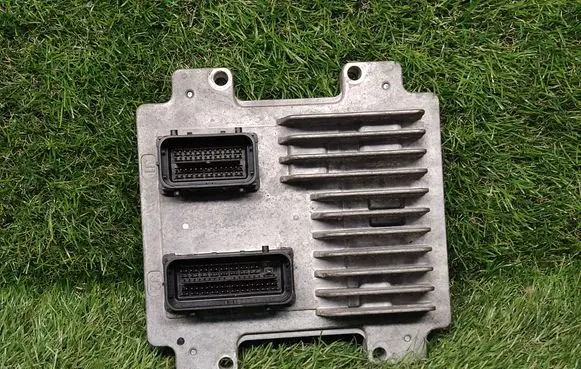 Opel Astra J Engine control unit/module ECU 12654172 12642927