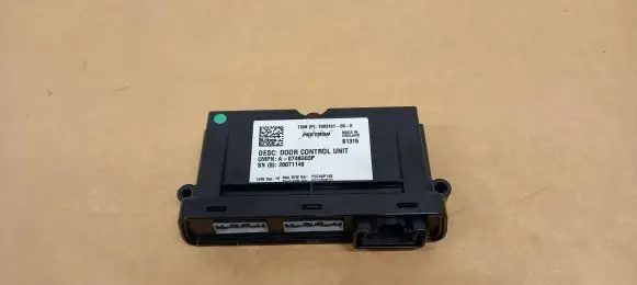 Tesla Model S Door control unit/module 100310100E 20071149 0748G03P