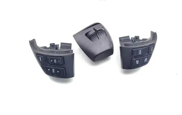 Honda CR-V Steering wheel buttons/switches M33509 M33491 M33662
