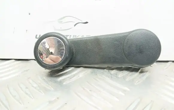 Audi A4 S4 B5 8D Rear door window winding handle 