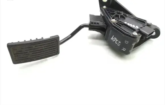 Honda CR-V Accelerator throttle pedal