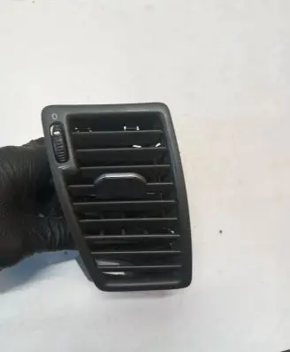 Volvo XC90 Dashboard side air vent grill/cover trim 3409398