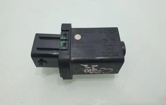 Glow plug pre-heat relay
