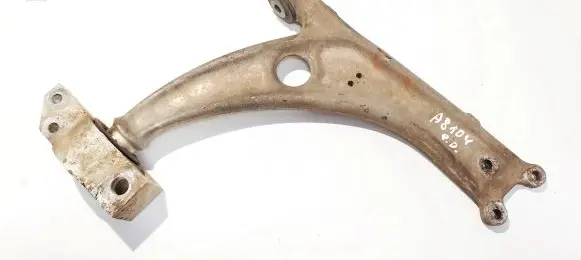 Volkswagen PASSAT B6 Front lower control arm/wishbone