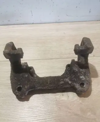 Volvo XC90 Front Brake Caliper Pad/Carrier 