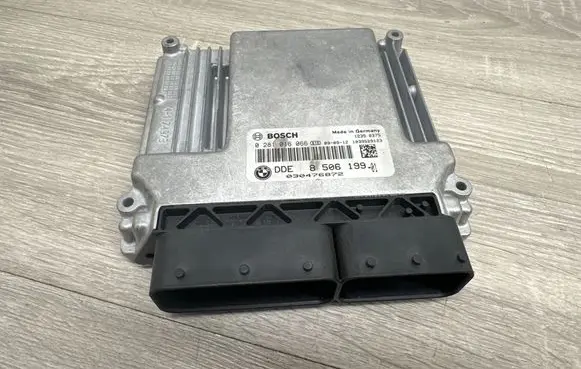 BMW 5 E60 E61 Engine control unit/module 8506199 0281016066 1039S29123