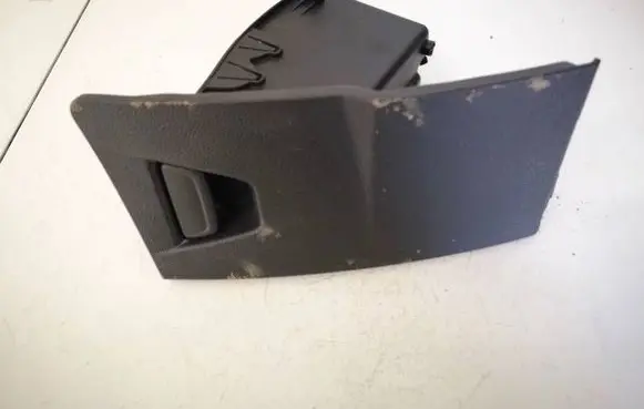 Ford Focus Glove box BM51A46441AEW C88RA