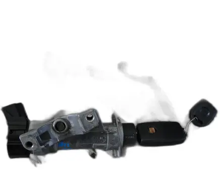 Seat Ibiza IV (6J,6P) Ignition lock 6R0905851D