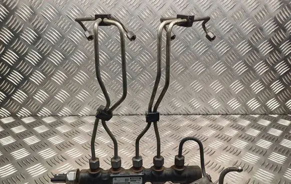 Fuel main line pipe