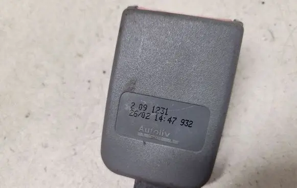 Citroen C5 Front seatbelt buckle 2091231