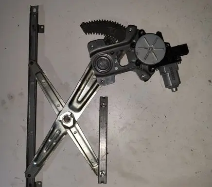 Citroen C-Crosser Front door window regulator with motor 002020 A021 5713A086