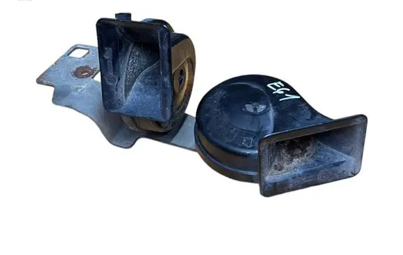 BMW 5 E60 E61 Horn signal 6935987 6935988 6935709