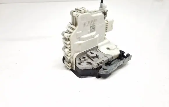Audi A4 S4 B9 Front door lock 8X1837016C
