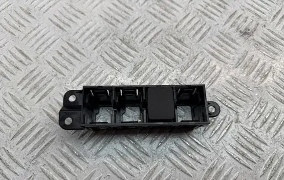 Multifunctional control switch/knob