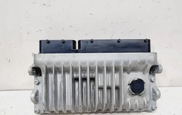 Toyota RAV 4 (XA40) Engine control unit/module 8966142K80