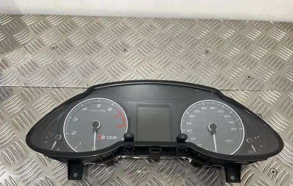 Audi Q5 SQ5 Speedometer (instrument cluster) 8R0920982C