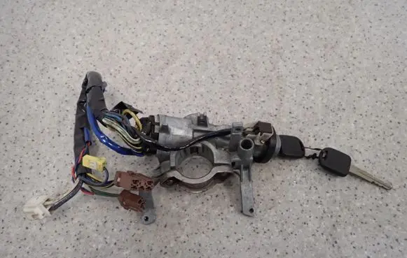Suzuki Swift Cultus Ignition lock 
