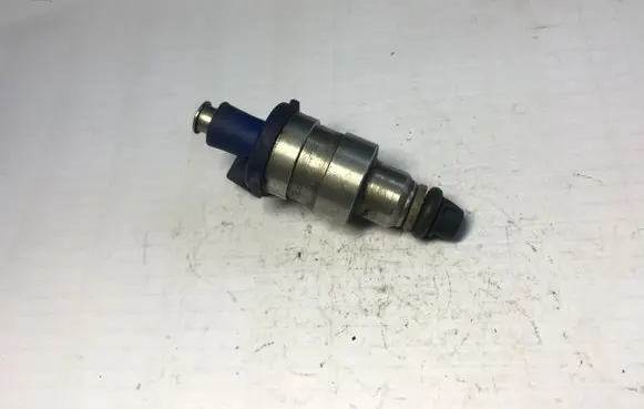 Ford Escort Fuel injector 88WFA2A
