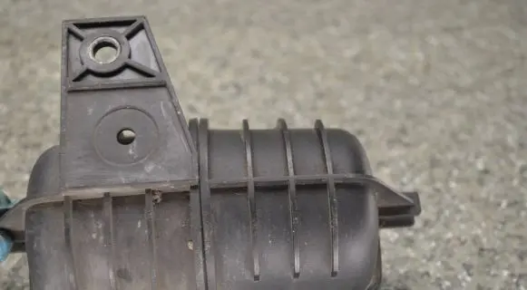 BMW 3 E46 Vacuum air tank 11652247620