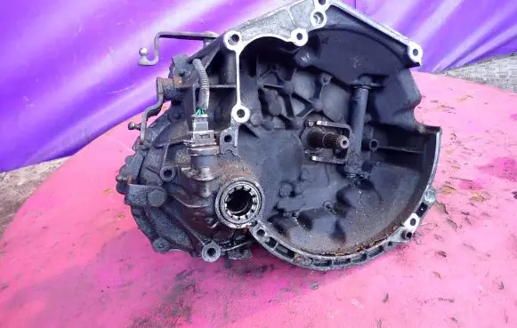 Peugeot Partner Manual 5 speed gearbox 20CD72