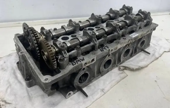 BMW 3 E90 E91 Engine head 781046503
