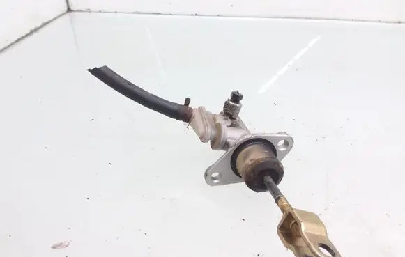 Mitsubishi Space Star Clutch master cylinder