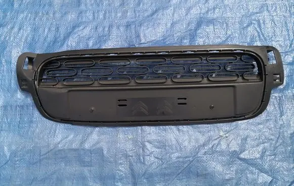 Citroen C3 Front bumper upper radiator grill 9812061877