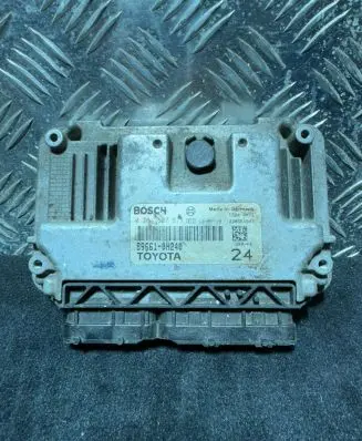 Toyota Aygo AB10 Engine control unit/module 0261S07573