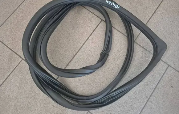 Hyundai i40 Rubber seal rear door