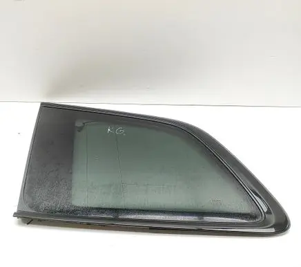 Volvo XC90 Rear side window 32368253