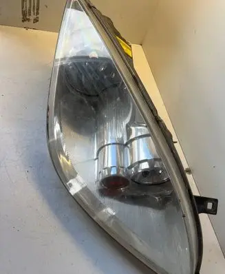 Mitsubishi Colt Headlight/headlamp 0301208202 MR957354