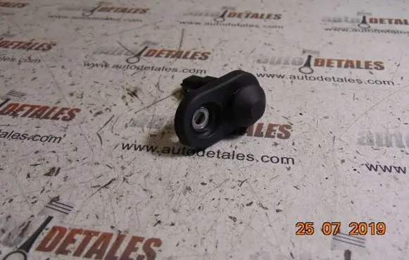 Toyota Corolla Verso AR10 Front door sensor 